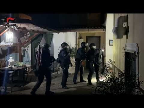 Video Quattro arresti per l'attentato a Sigfrido Ranucci: il video del blitz dei carabinieri