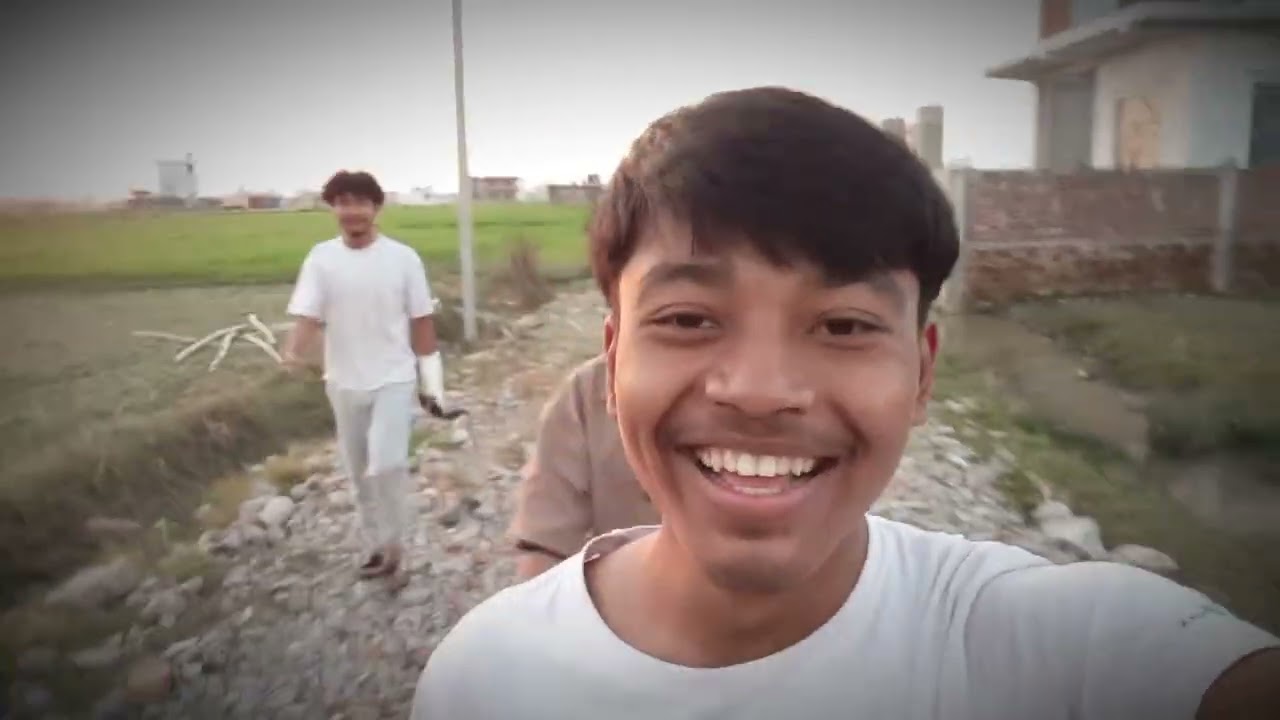 NEW COMEDY VLOG WITH FRIENDS 😆😆 PLEASE VISIT PROFILE AND SAW THIS VIDEO 🙏📸