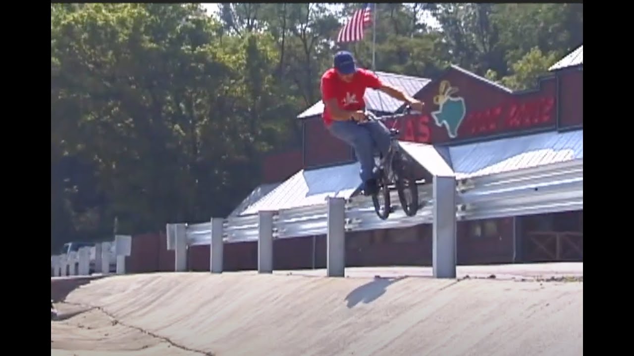 Aaron Behnke // System Video // 2004