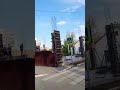 [льют и кладут]