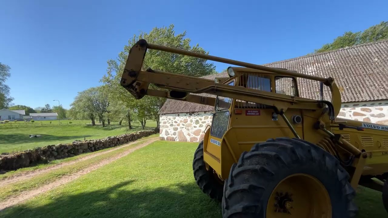 Baklastare Volvo BM 218 inkl. 3st redskap