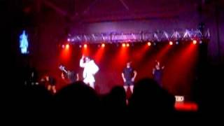 Kelly Clark's Son Airband 2010