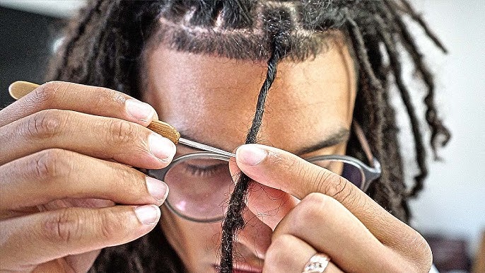 Combing Locs With Crochet Needle !! #shorts 