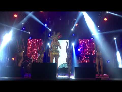 Оля Полякова -