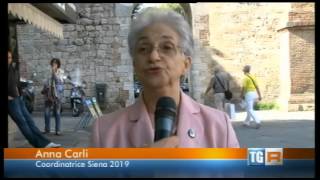 Il video del Tg3 sulla catena umana per il Magenta Day - Siena 2019