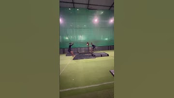 Dive roll . Flying athletes