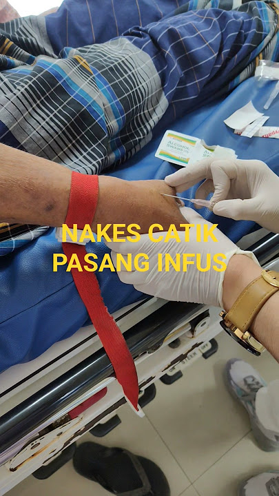 Aksi Nakes Cantik Saat Pasang Infus! | Beautiful Nurse in Action: IV Insertion Done Right!