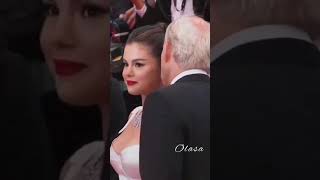 What did Bill Murray whisper in Selena Gomez ear at Cannes? #selenagomez#billmurray