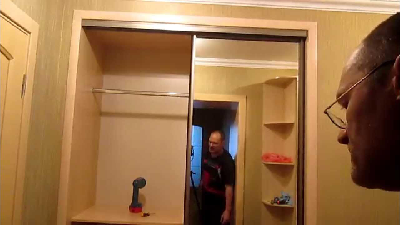 Ограничитель для двери шкафа купе. Монтаж шкафа. Доводчик aristo nova. Доводчик для дверей шкафа купе aristo nova. Сборка шкафа.