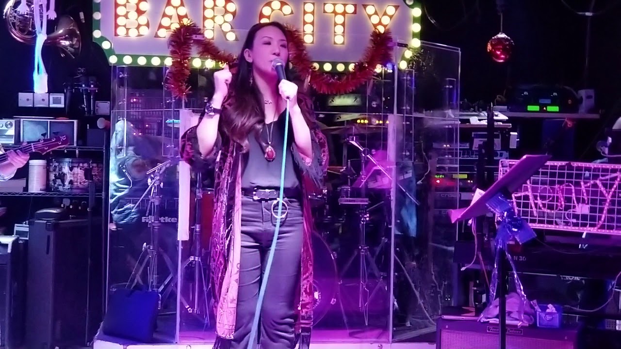 蔓珠莎華 Zita Tse 謝凱珊 至少還有你+你到底愛誰(合唱) Billy Henry Au 歐志明歌迷夜 Bar City 18/10/21