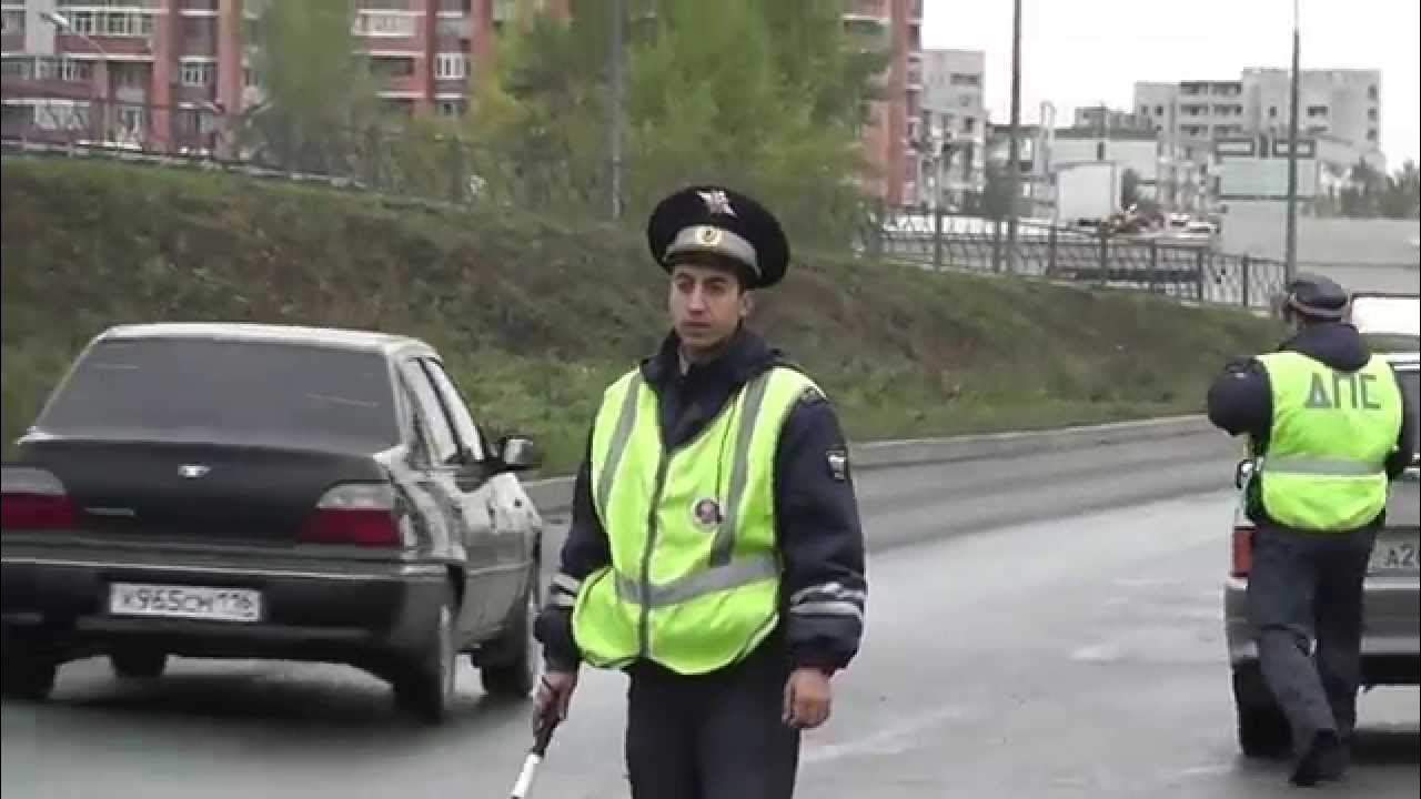 Атака на татарстан. Нападение на сотрудников ГИБДД видео. Альметьевские инспекторы ДПС. Приколы ГАИ Татарстан. Татарстан ГИБДД авто.