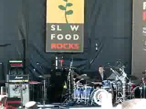 Michael Barker drum solo 8/31/08 San Francisco Joh...