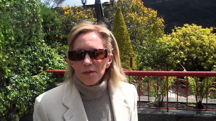 FAVACA Volunteer Robyn Perlman