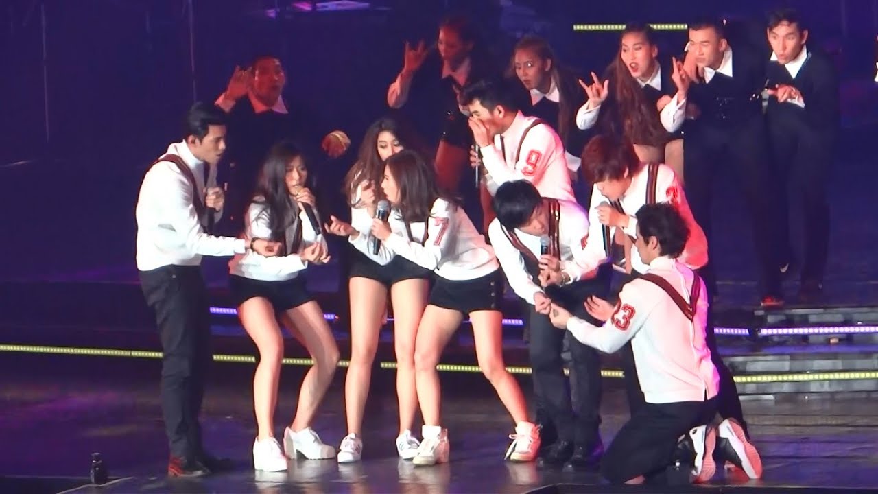 เอม น้ำ และพี่น้อง AF : AF VerrGinFinCon - Medley รักกันมั้ย + กะหล่ำปลี + อีปริก