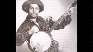 Video thumbnail of "Grandpa Jones - Liza's Up the 'Simmon Tree"