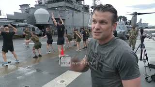 Pete Hegseth stërvitet me ushtarët në bordin e anijes luftarake “USS Boxer”