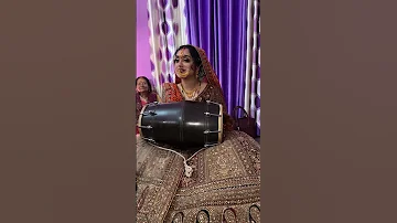 Dulhan ne Bhajan Sunaya🥰♥️ #shorts #trendingshorts #bride #weeding #marriage #viral #meghachaube