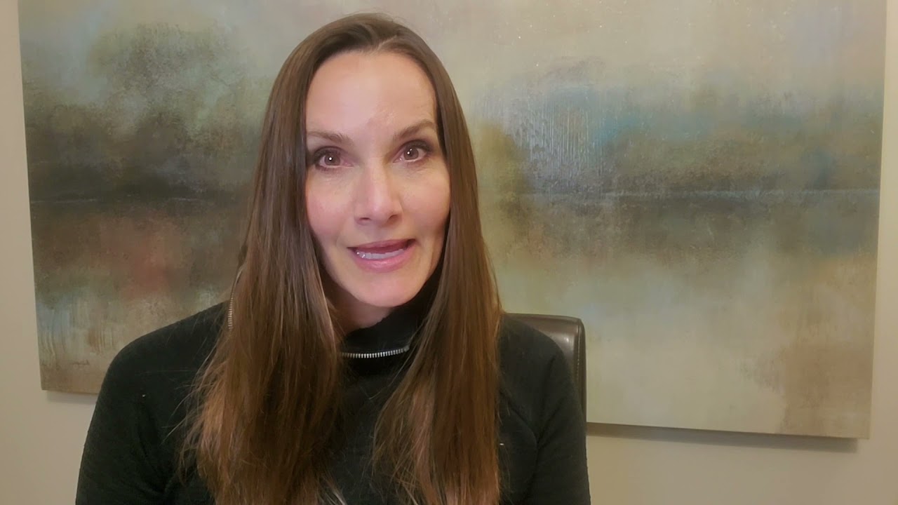 Bob Turel, DTM Communications presents Toastmaster Karyn Silenzi on Evaluations