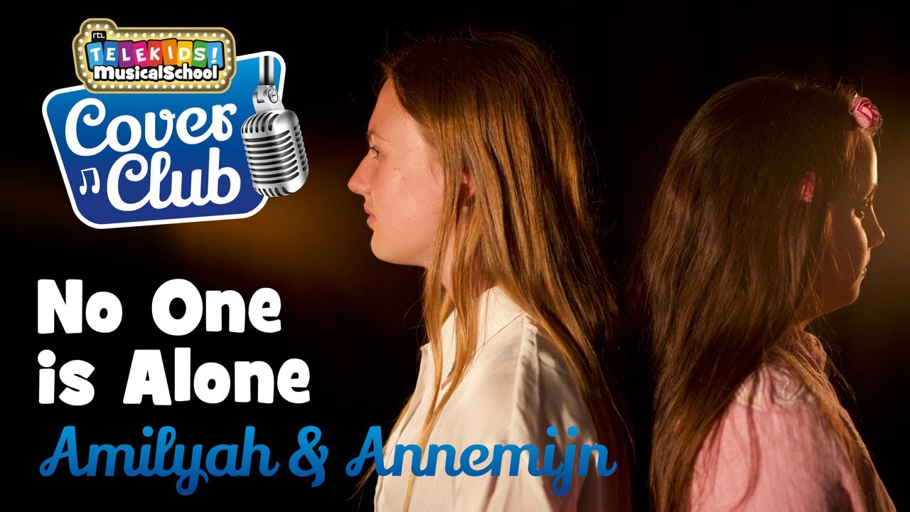 CoverClub #10: 'No one is alone' door Amilyah & Annemijn