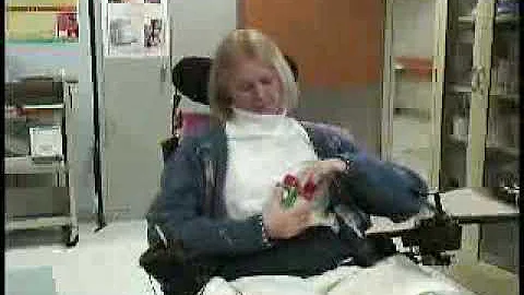 Person with spinal cord injury using bilateral neuroprostheses
