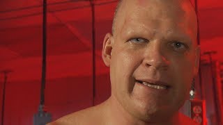 Kane puts his old mask back on: Raw, Sept. 15, 2008