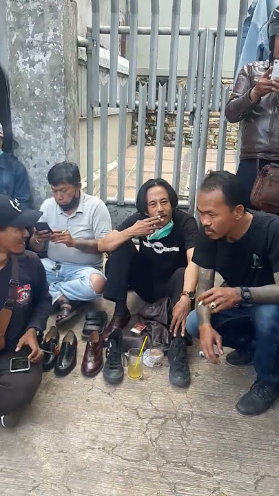 BEGINI CARA GAUL AKTOR FILM PREMAN PENSIUN,SANGAT MERENDAH#shortvideo