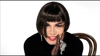 Sezen Aksu Sorma Resimi