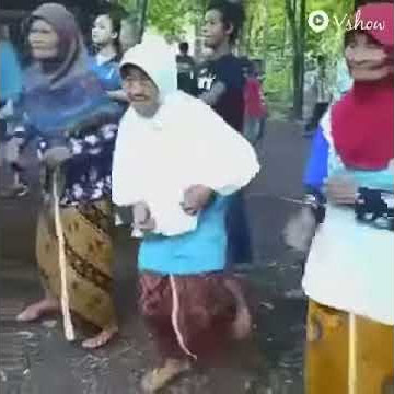 Nenek kuat