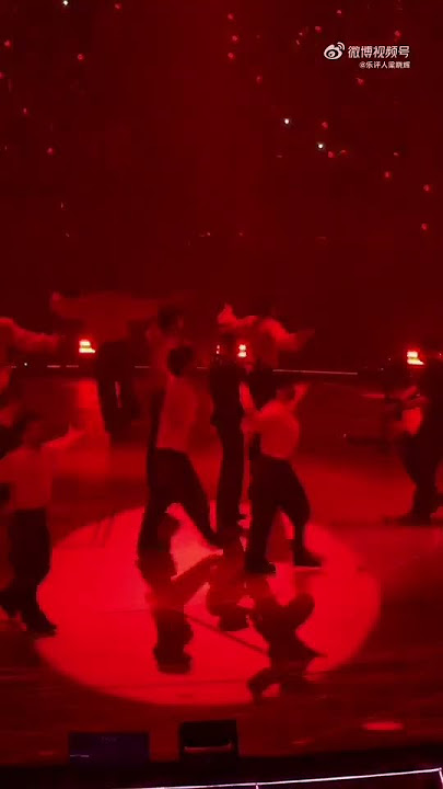 Part 2. lay bawain lagu mama sediri #layzhang #exo
