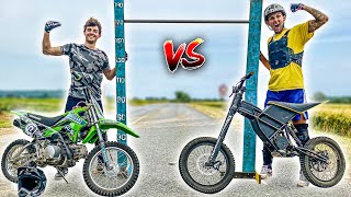 MOTO CROSS VS ÉLECTRIQUE ! Qui sautera le plus haut ? Ft @scoot2street