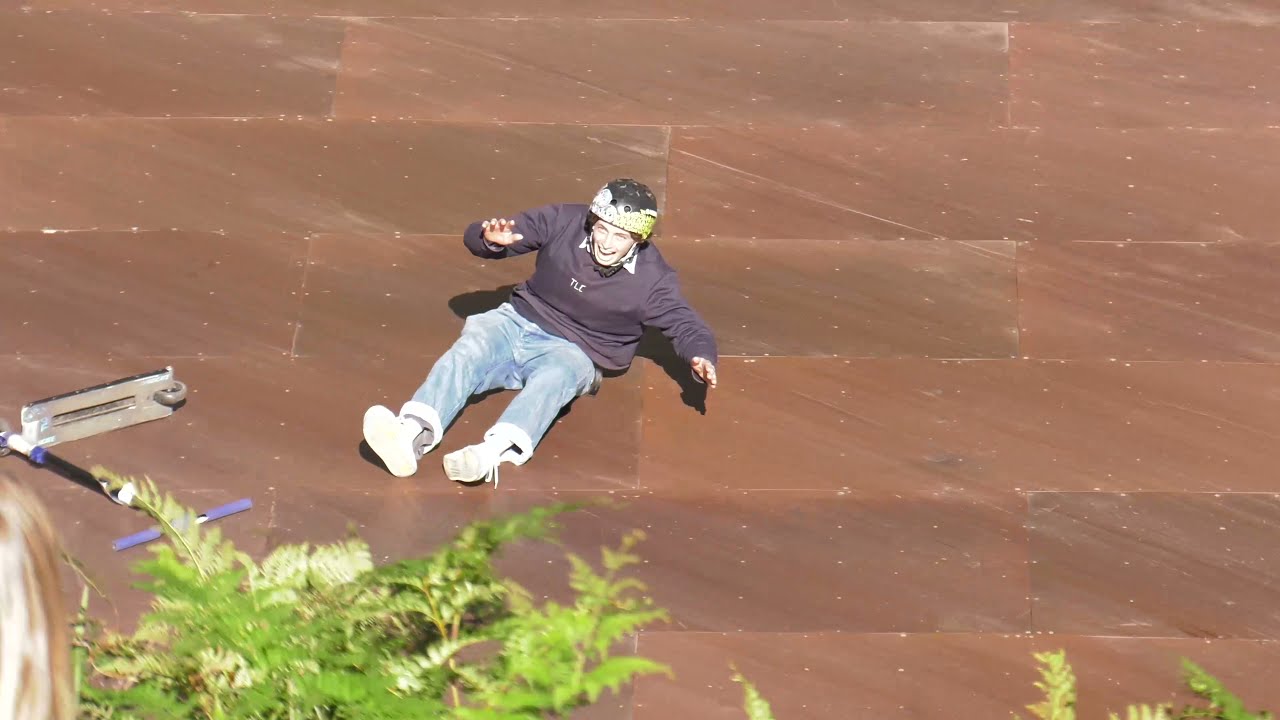 LILzeidon- 'This Is Scootering' throws