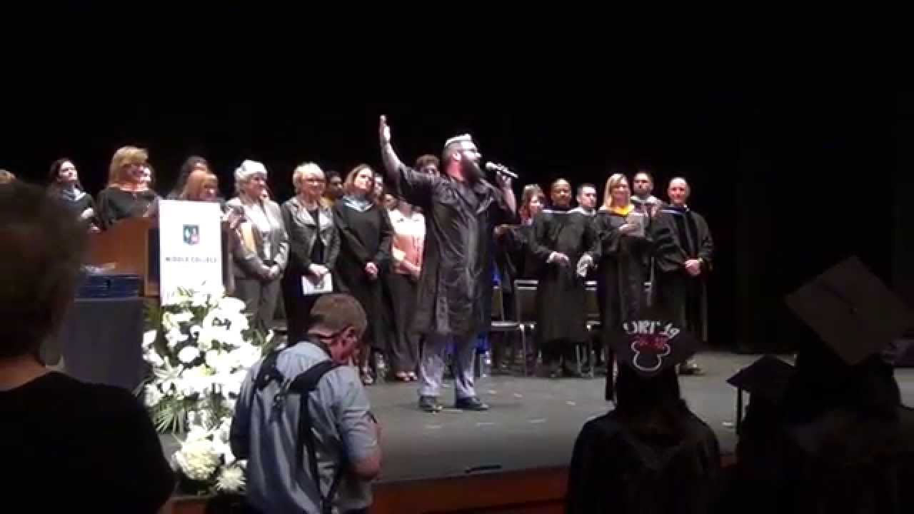 Joe Cantone - National Anthem RINIMC auf YouTube ansehen Joe Cantone - National Anthem RINIMC auf YouTube ansehen