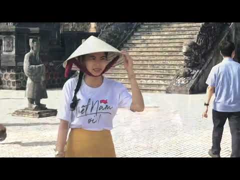 Video: Walking Tour ng Khai Dinh Royal Tomb, Hue, Vietnam