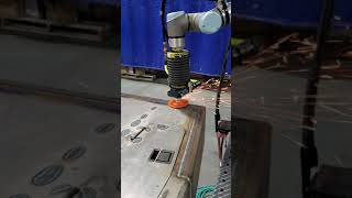 Cobot grinding steel welds