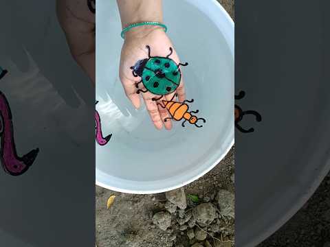 Wow 😲 it's amazing 😍🤩 creative lady bug 🪲 with ant 🐜 and duck 🦆 drawing on water #shorts #viral #art