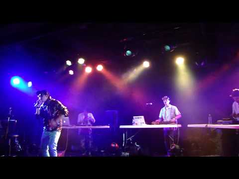2011-11-04 SoftLipa 蛋堡-關於小熊-SHINLIP TRIO