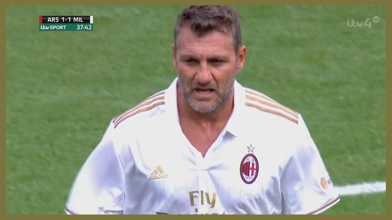 Italian Legend Christian Vieri Return To Football In Game With Arsenal Legends Youtube