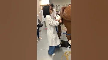 شاهد كيف يتم تعليم طلاب بيطري Veterinary Animals 