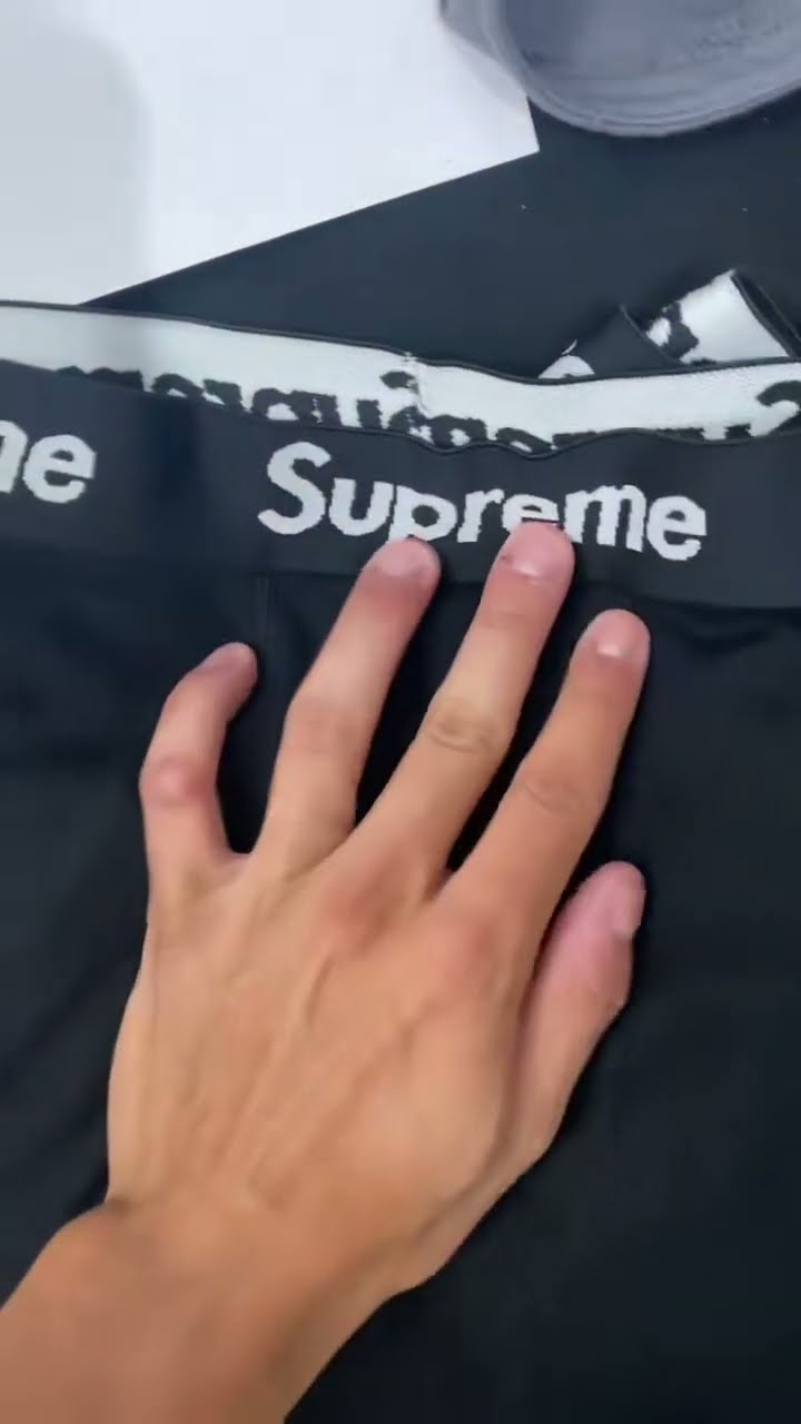 Supreme x Hanes Tagless T-shirts (white) Unboxing! - YouTube