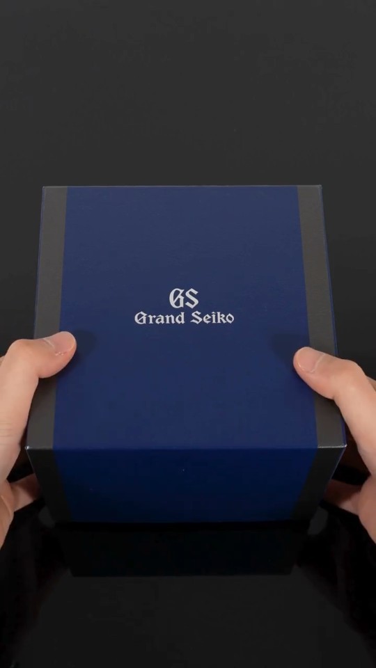 グランドセイコー】50万円以下で手に入る名作を開封 #shorts - YouTube