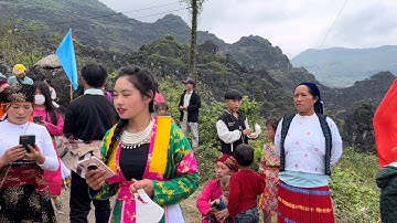 Vừa bước đến chợ tình Khâu Vai Mèo Vạc đã bắt gặp toàn gái xinh quá đã