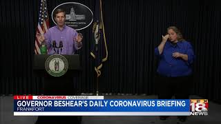 Virginia teaches us some sign language