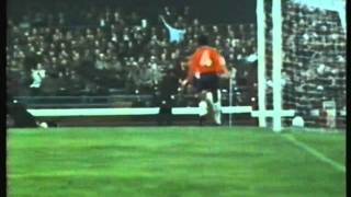 1966 (July 13) Italy 2-Chile 0 (World Cup).mpg