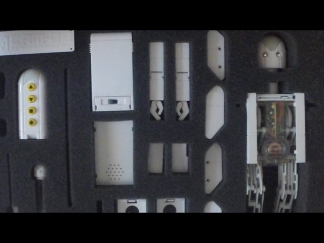 CAM-08 二足歩行 ロボット 二足歩行ロボットCAM-08 The Perpetual Humanoid Model - YouTube