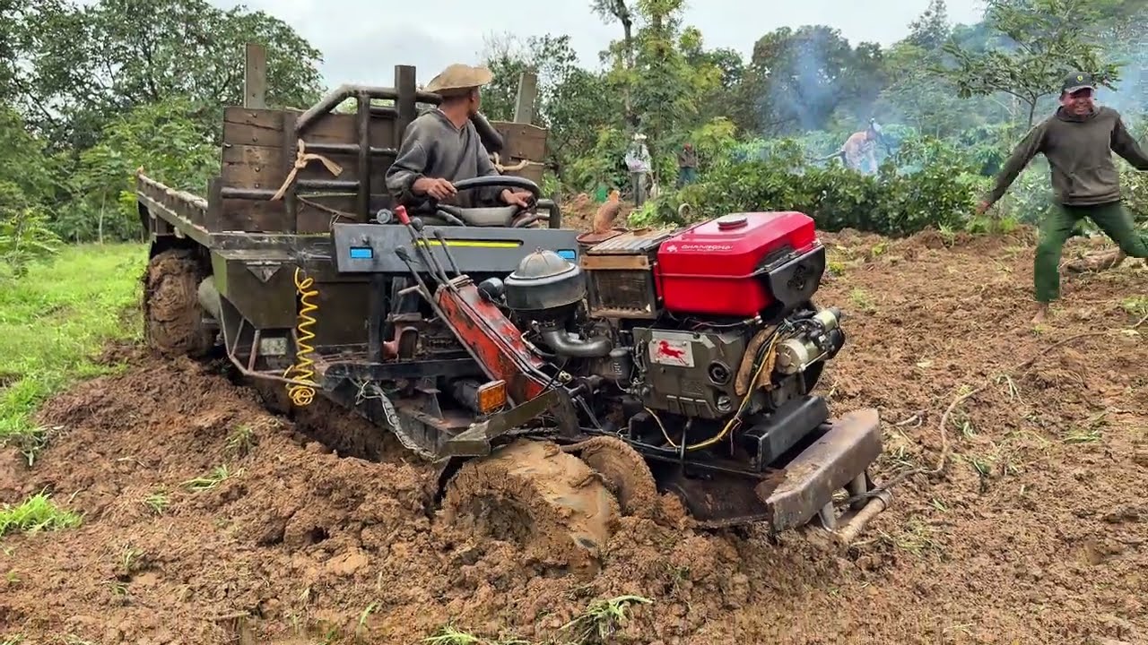 Xe công nông chở cây sụp hố sâu // phần 2 #côngnôngtn #congnongtn #xecôngnông