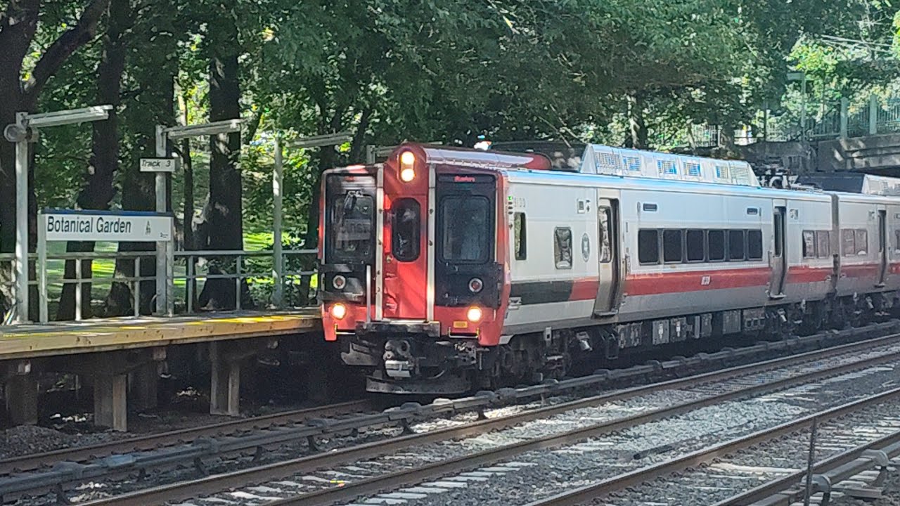 MTA Metro North Railroad Botanical Garden M7/A M8 local Express Trains ...