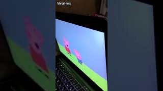 Кот смотрит Свинку Пеппу) Похоже ему интересно) Кот смотрит Свинку Пеппу) Похоже ему интересно)