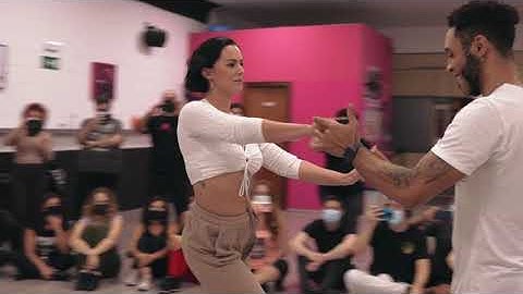 Brazilian Zouk Improvisation by William and Irene at A Tu Ritmo / Bilbao / Spain.