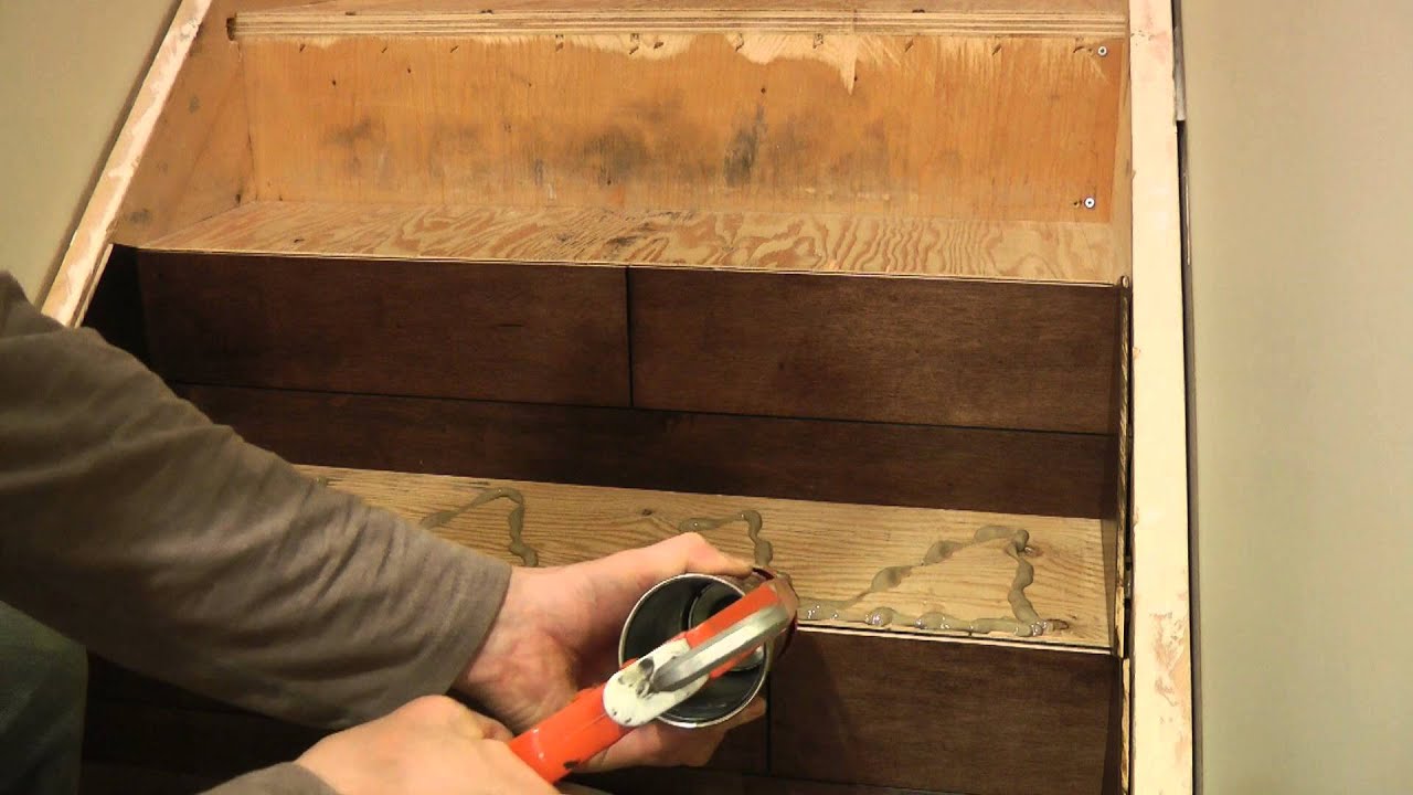 Installing Hardwood Stairs with side stringer veneer - all square - YouTube