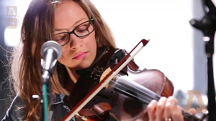 Mandolin Orange - Boots of Spanish Leather (Bob Dylan Cover) - Audiotree Live